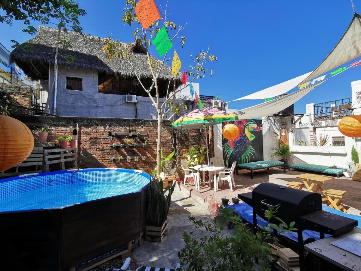 Margaritas Hostel Puerto Vallarta Bagian luar foto