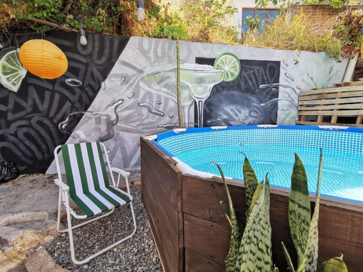 Margaritas Hostel Puerto Vallarta Bagian luar foto